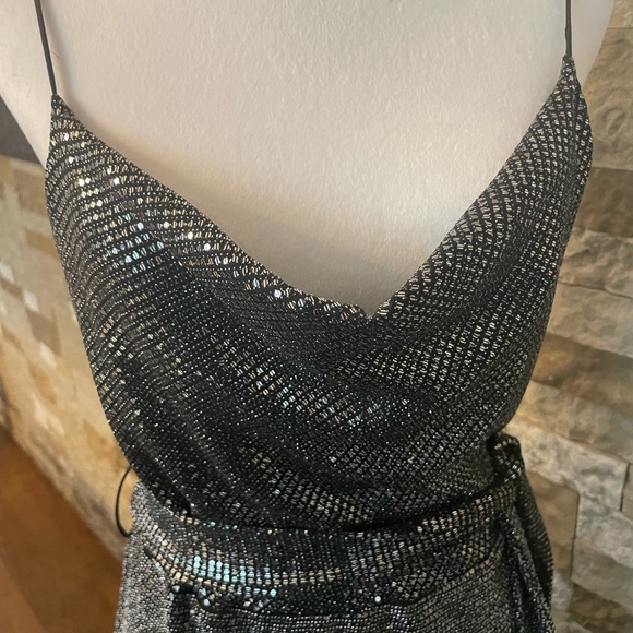 Zara Elegant Black Evening Dress - Picture 4 of 7